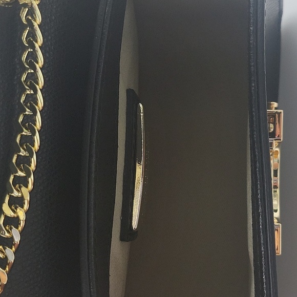 1388- Valentino By Mario Valentino Italian Leather NWT - Picture 11 of 12